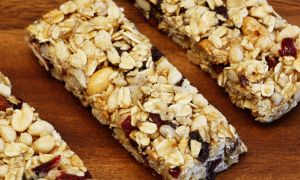 A cheat sheet for choosing energy bars