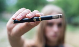 Ask Oz and Roizen: Maternal Obesity and Teen Vaping