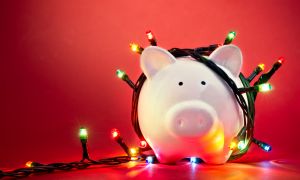 Slash holiday money anxiety with these strategies