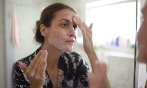 A quick guide to different acne medications