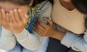 7 expert-approved ways to help someone with anxiety