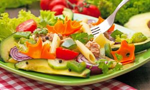 Follow 3 rules for an energizing lunch