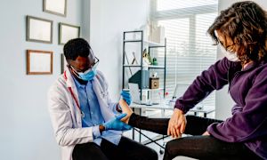 Diabetic neuropathy: Symptoms, treatment, and managing pain