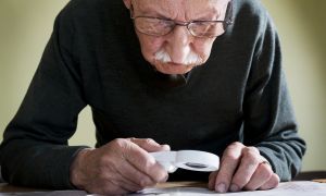 Living with and managing age-related macular degeneration