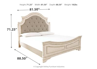 Realyn 3 Piece Panel Bed Queen Realyn 3 Piece Panel Bed