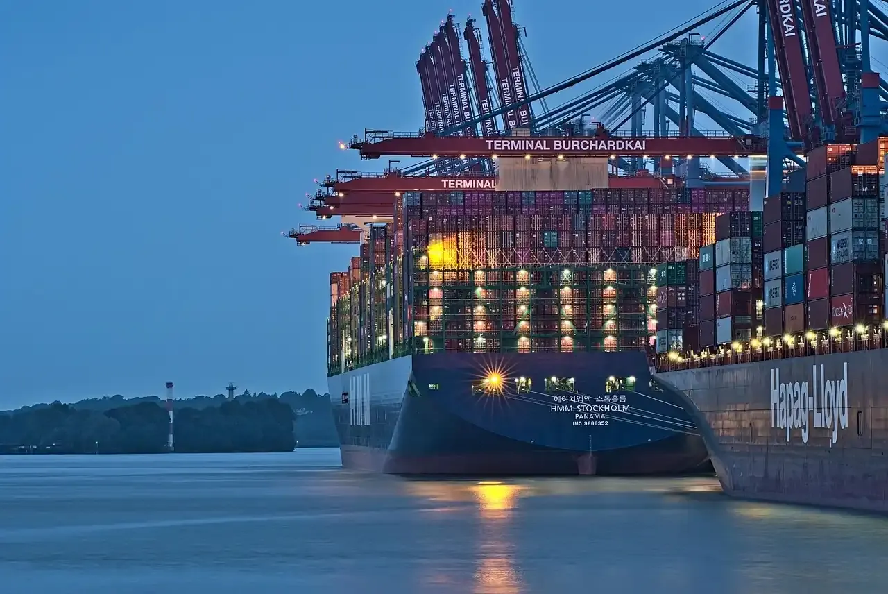 Global Trade Outlook 2025: U.S.–India Ambitions & Fragile U.S.–China Truce under Trump