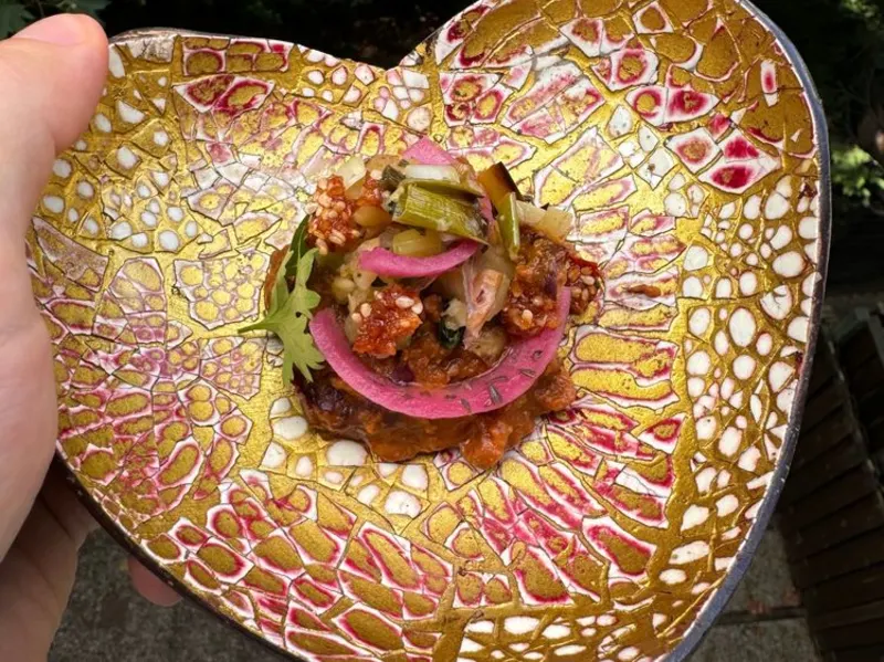 Een beetje chili con karma met heerlijke toppings erop