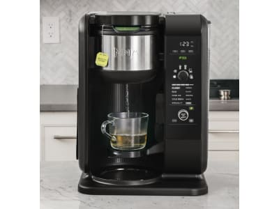 Ninja hot and cold brewed system with glass carafe outlet