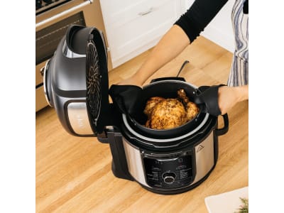  Ninja OL601 Foodi XL 8 Qt. Pressure Cooker Steam Fryer with  SmartLid, 14-in-1 that Air Fries, Bakes & More, with 3-Layer Capacity, 5  Qt. Crisp Basket & 45 Recipes, Silver/Black