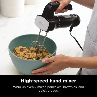 Ninja CI101 Foodi Power Mixer System, 750-Peak-Watt Hand Blender and Hand  Mixer Combo with Whisk and Beaters, 3-Cup Blending Vessel, Black