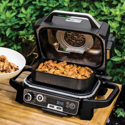 Ninja 7-in-1 Woodfire Electric Outdoor Grill & Air Fryer ,Black