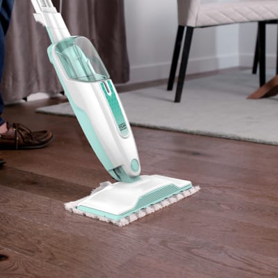 Lightweight Steam Mop with 2 Dirt Grip® Pads - Shark® Clean