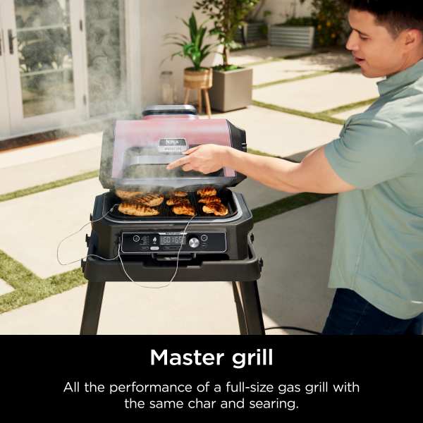 Ninja Woodfire Pro Connect™ Premium XL Outdoor Grill & Smoker