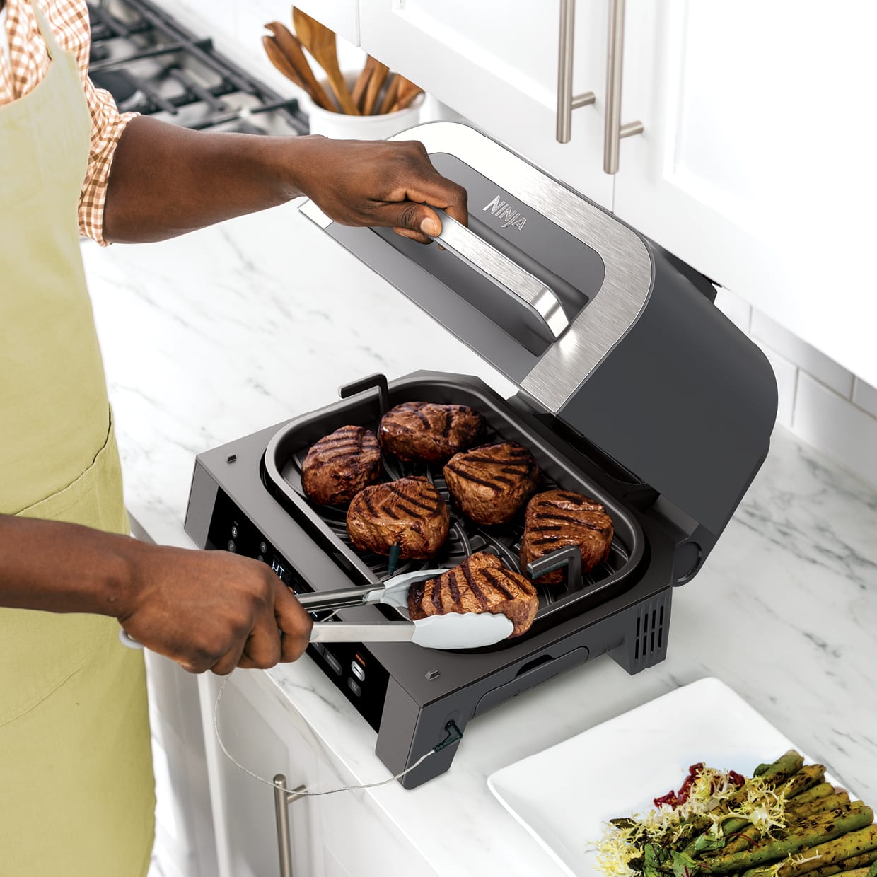 Ninja Ag301 Foodi 5-in-1 Indoor Grill with 4-Quart Air Fryer