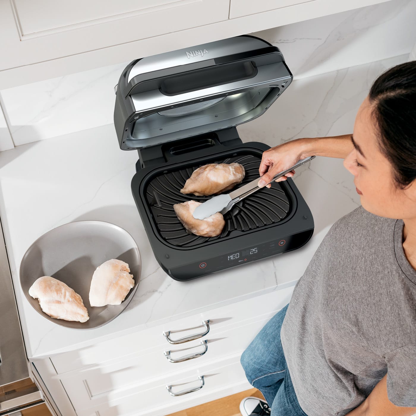 FG551 | Ninja® Foodi™ Smart XL 6-in-1 Indoor Grill with 4-Quart Air Fryer,  Roast, Bake, Dehydrate, Broil, and Smart Cook System - Ninja