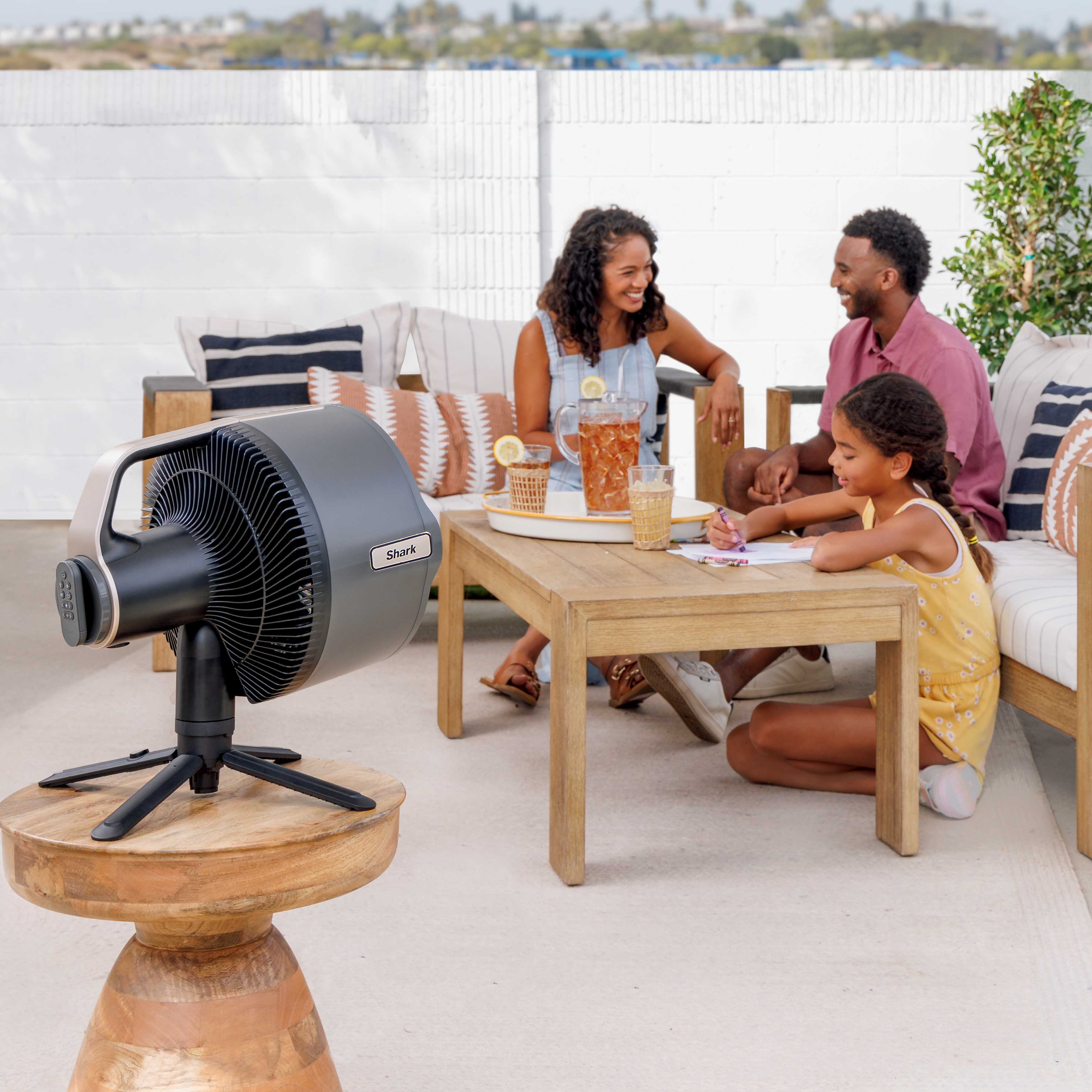 Shark FlexBreeze™ Pro Mist Indoor Outdoor Pedestal & Table Fan With Water Tank (Dove)