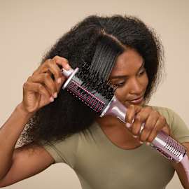 Shark Glossi 2-in-1 Warmluftb&uuml;rste mit beheiztem Keramikkamm in Zartrosa - HT302EUPK Produktbild Side New M