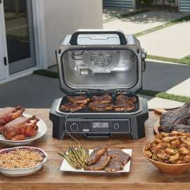 Barbecue électrique et fumoir Ninja Woodfire Pro XL avec thermosonde Smart Cook OG850EU photo du produit Side New M