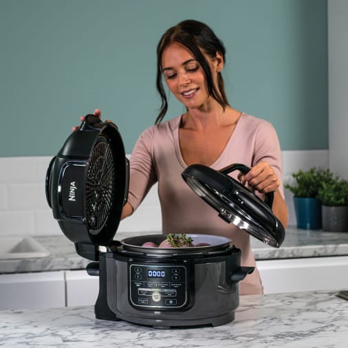 Ninja Foodi Mini Multicooker 6-In-1, 4,7L, Cottura A Pressione, Friggitrice Ad Aria, 6 Funzioni, Cottura Lenta E A Vapore, 1460W, Grigio/Nero, OP100EU-image