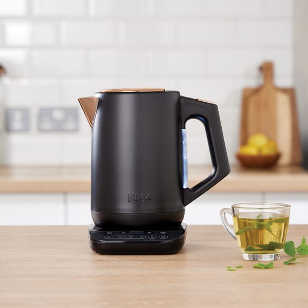 Ninja Exclusive Black Friday Toaster Kettle Knives Bundle KTKB32UK