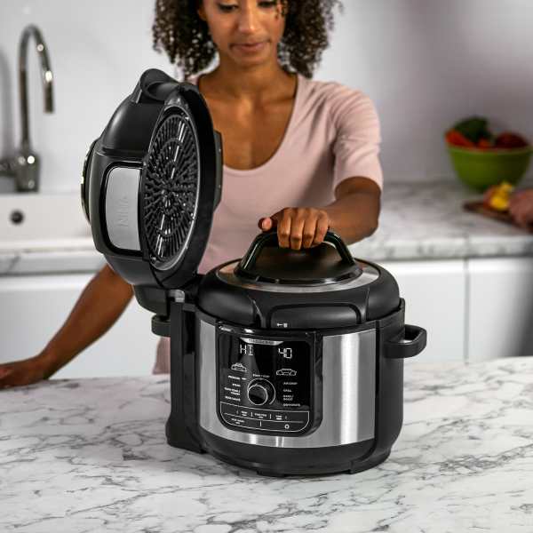 Ninja Multi-Cooker MAX 9-in-1 Bundle