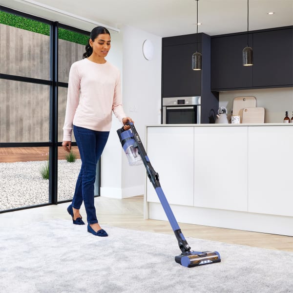 Shark Cordless Vacuum Steam Mop Cleaning Bundle IZ202S6003UK
