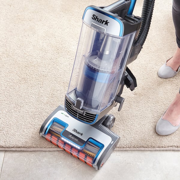 Shark canister vac online
