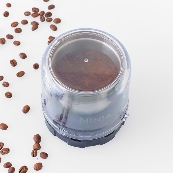 Using the Ninja® Coffee & Spice Grinder 