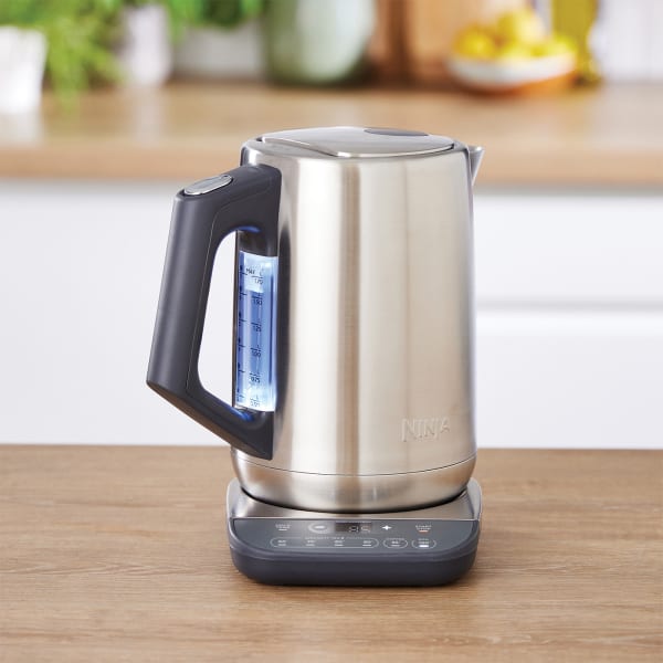 Hervidor de agua Ninja con Regulador de Temperatura Acero Inox