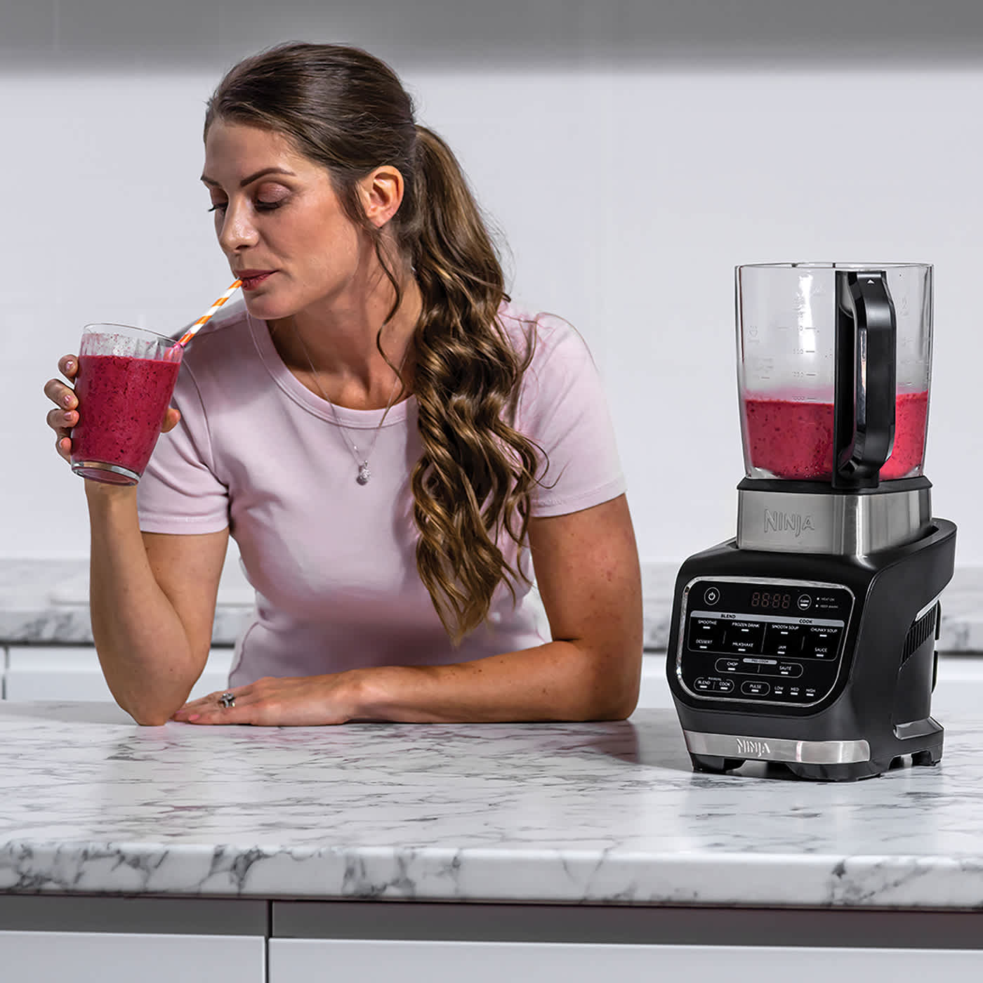 Blends & Cooks at the same time