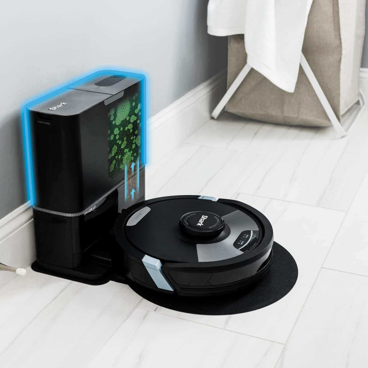 Empties & charges itself