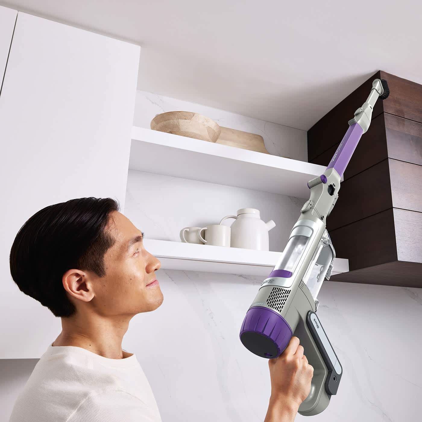 Aspirateur à main puissant avec 3 accessoires Aspirateur à main puissant avec 3 accessoires