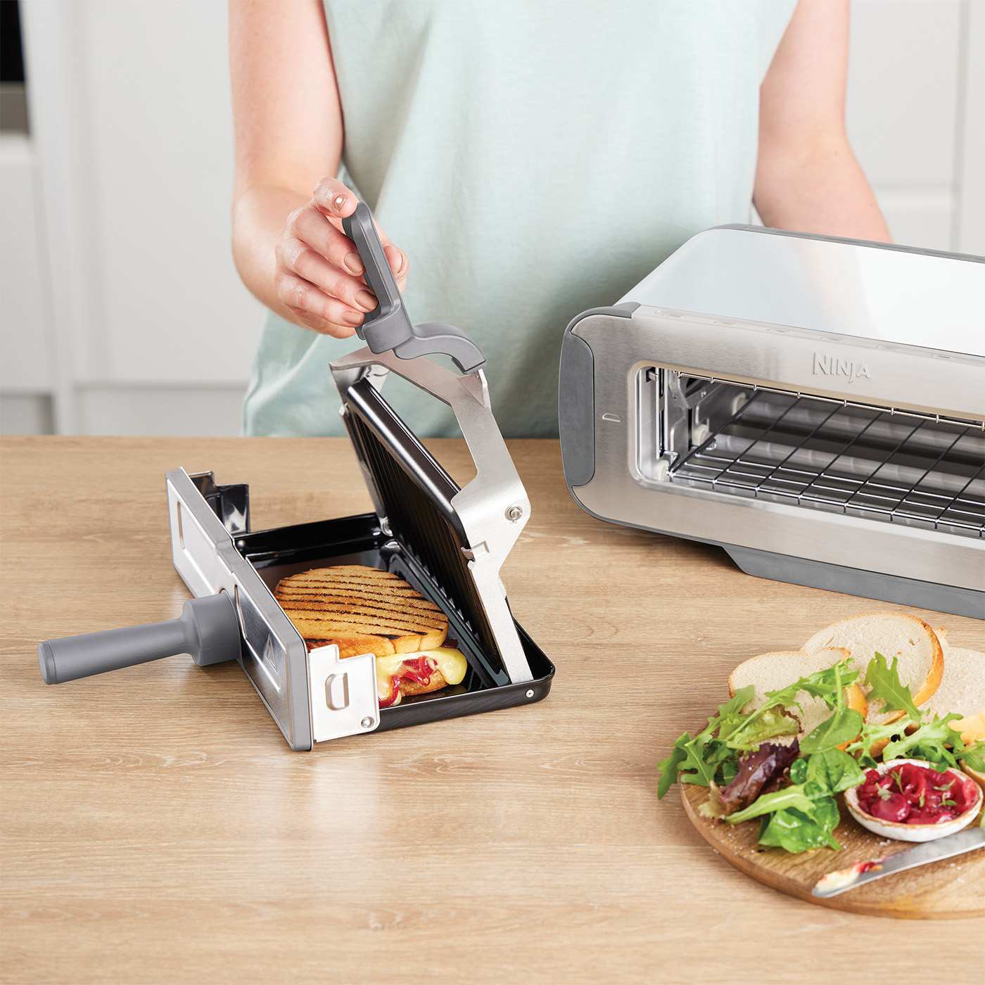 Perfectly pressed paninis