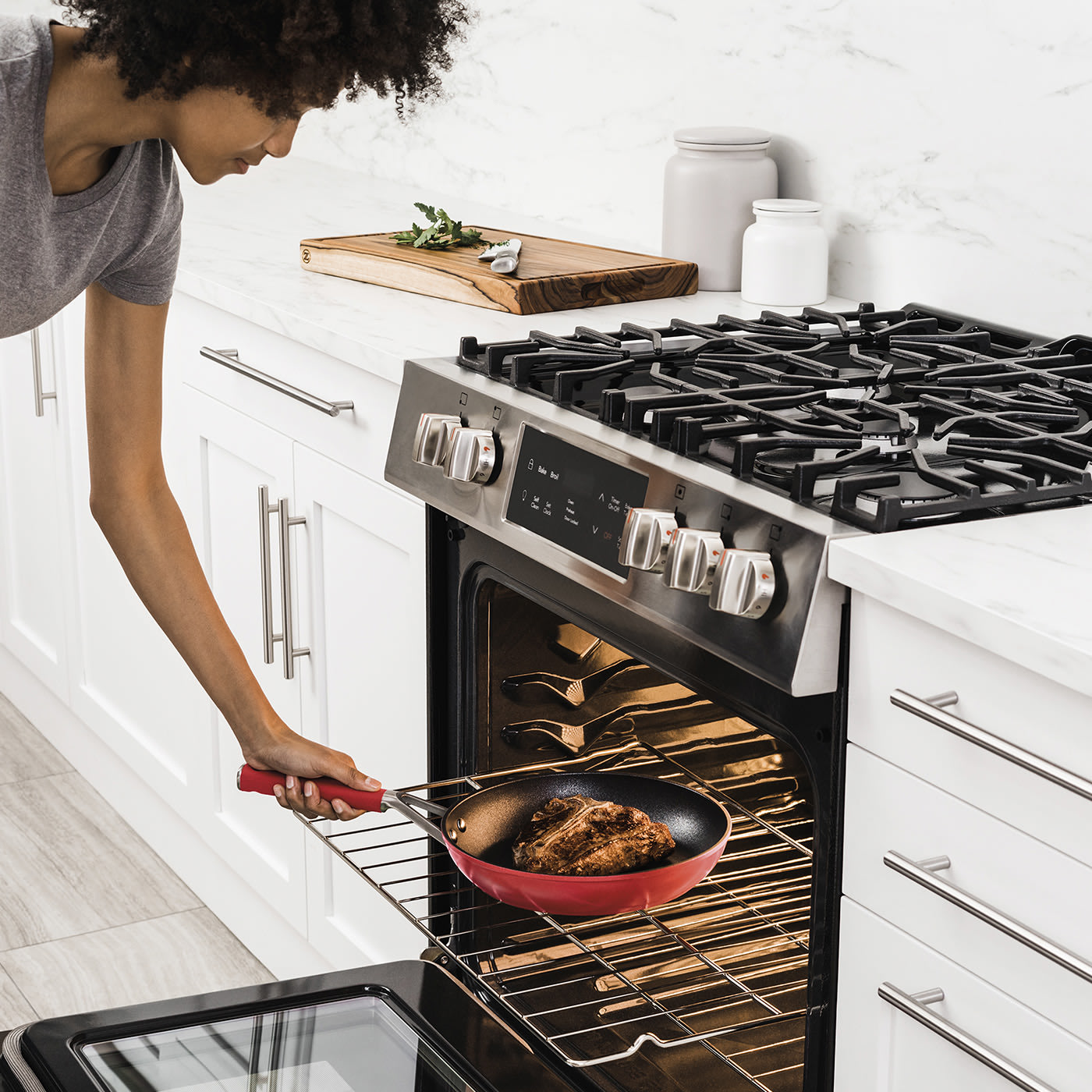 Cuisson au four jusqu’à 200°C Cuisson au four jusqu’à 200°C