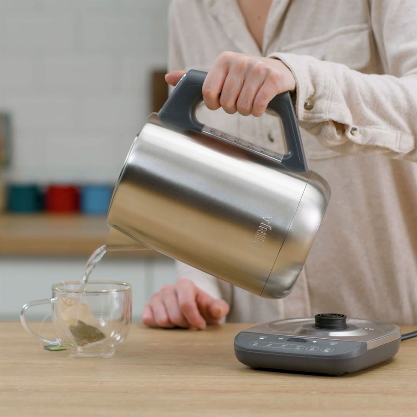 Acquista Bollitore con temperatura regolabile e cestino per il tè Teatime  Kitchencook