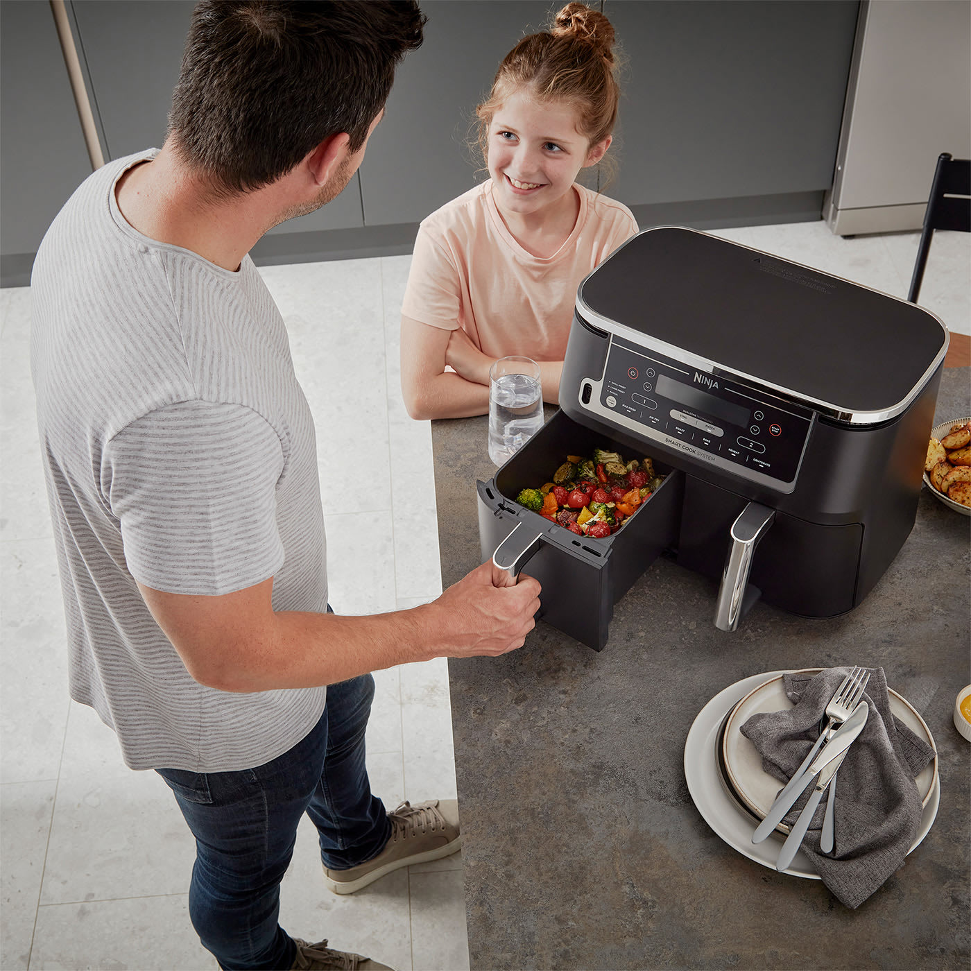 Ninja AF451EU Double Airfryer XXL - Deux compartiments de cuisson