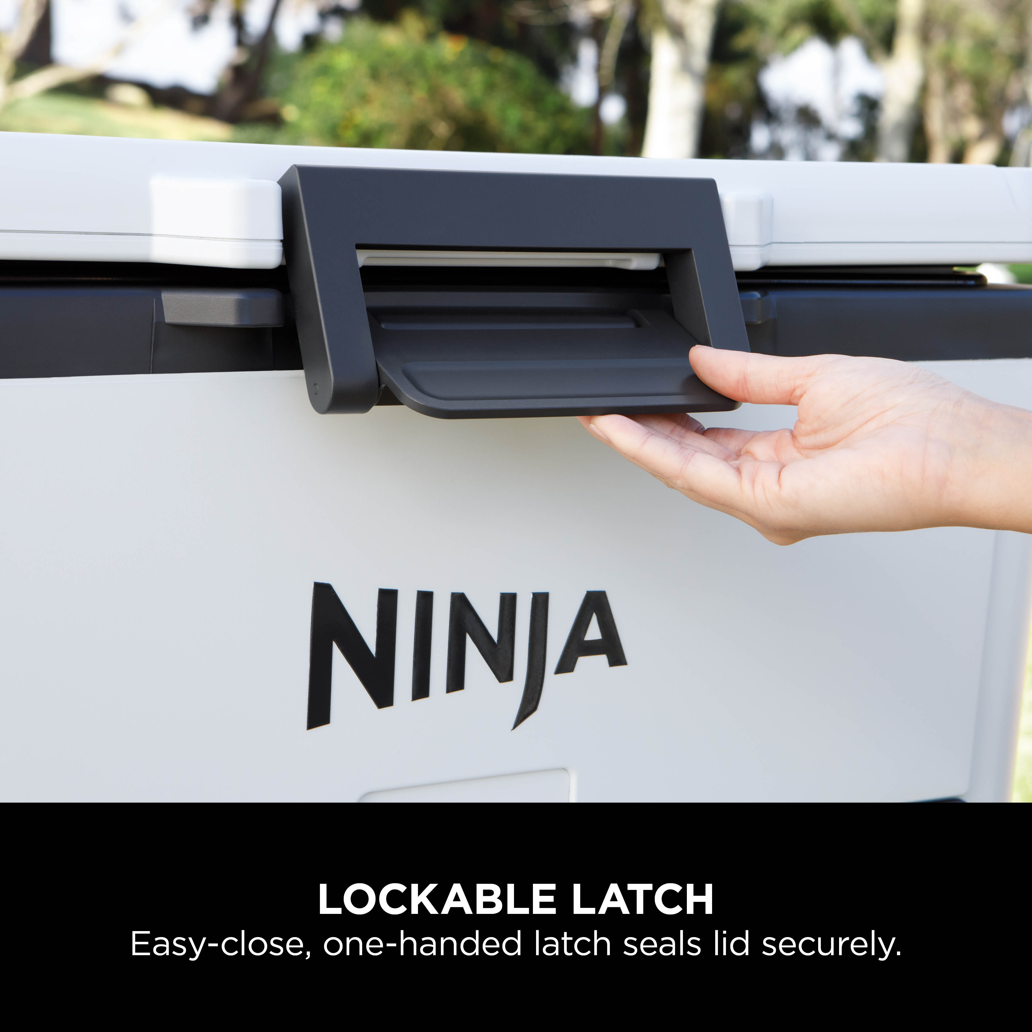 Ninja FrostVault Hard Cooler 50QT/48L with Dry Zone Premium - Certified Refurbis - Picture 30 of 36