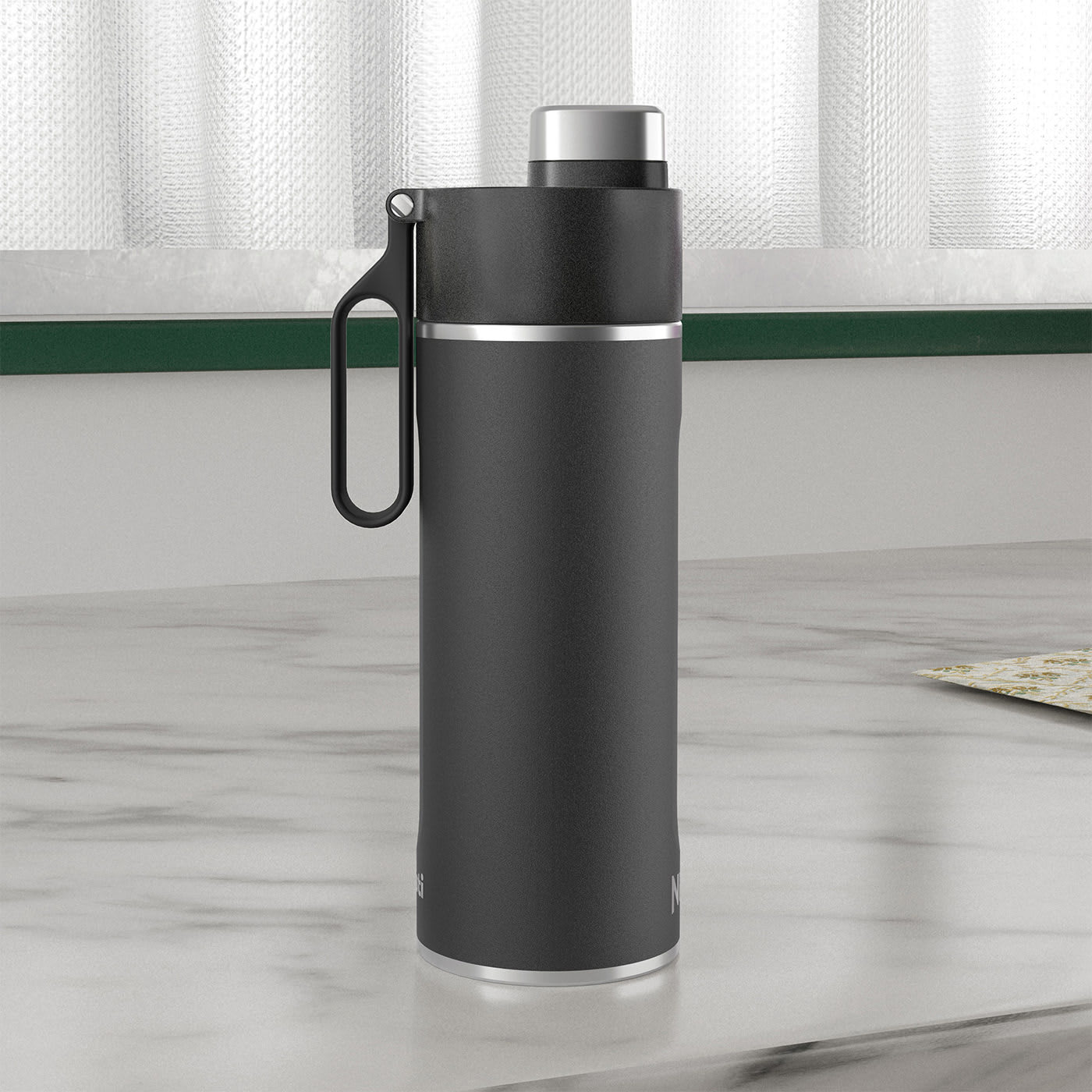Maintains hot, cold and fizzy drinks for longer