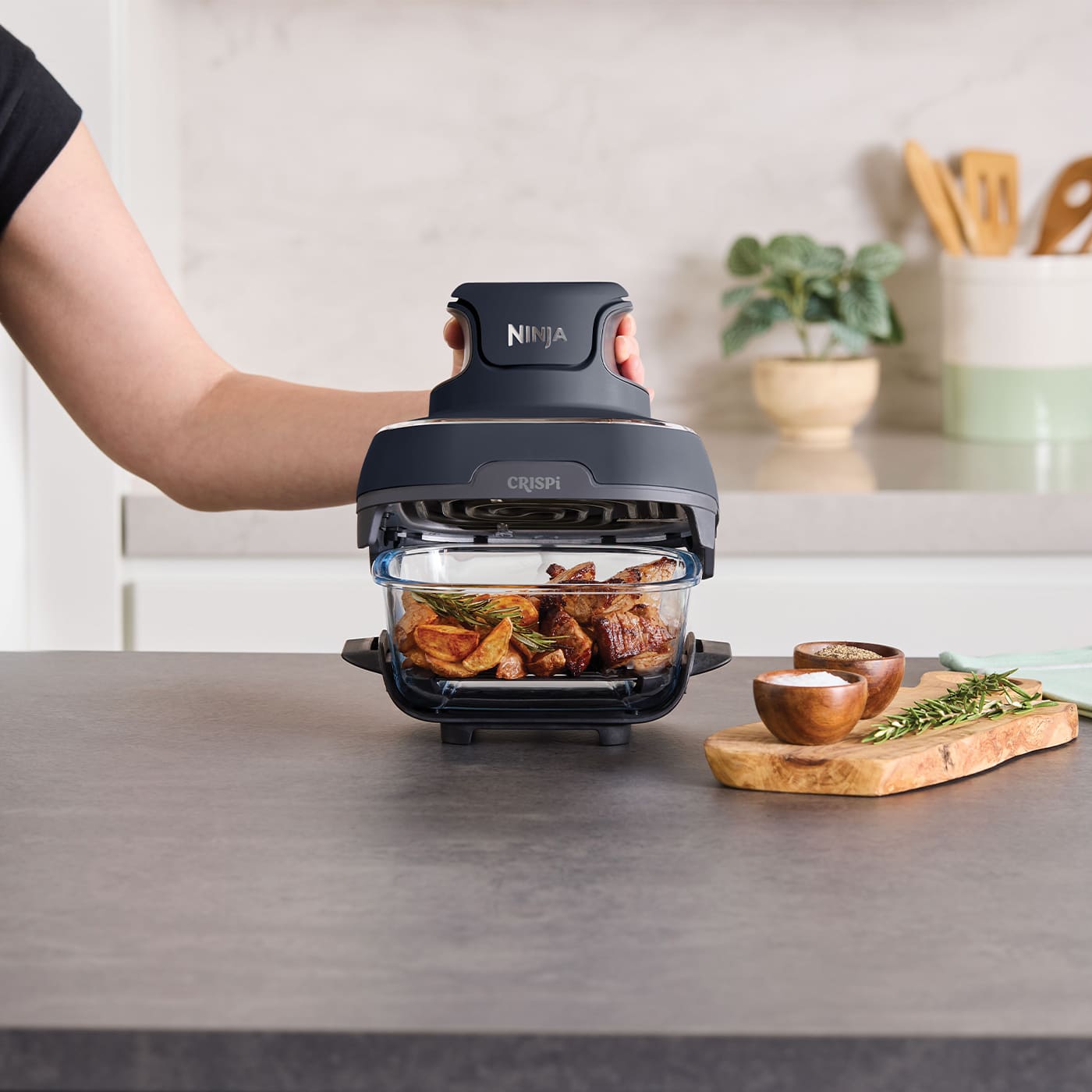 Ninja CRISPi:<br/> Air fryer de cristal portátil