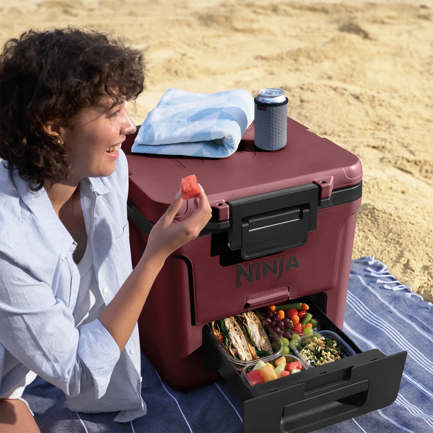 Integrated dry storage drawer