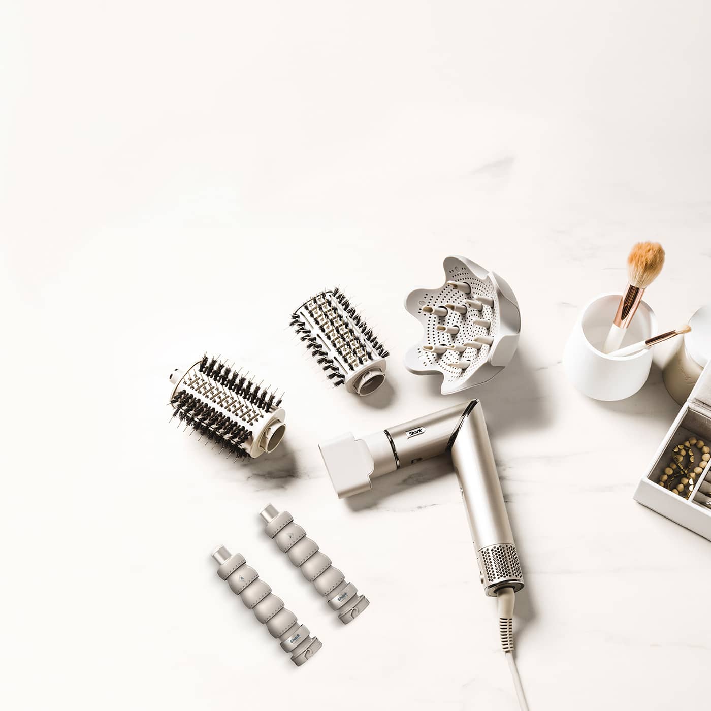Immagine Styler e Asciugacapelli Shark FlexStyle completo di accessori.