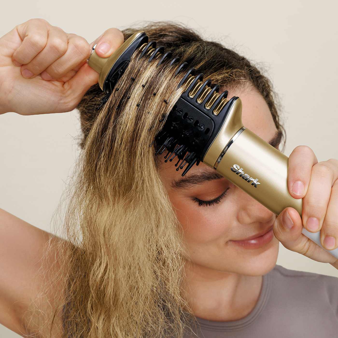 Premium-Styling für nasses und trockenes Haar.