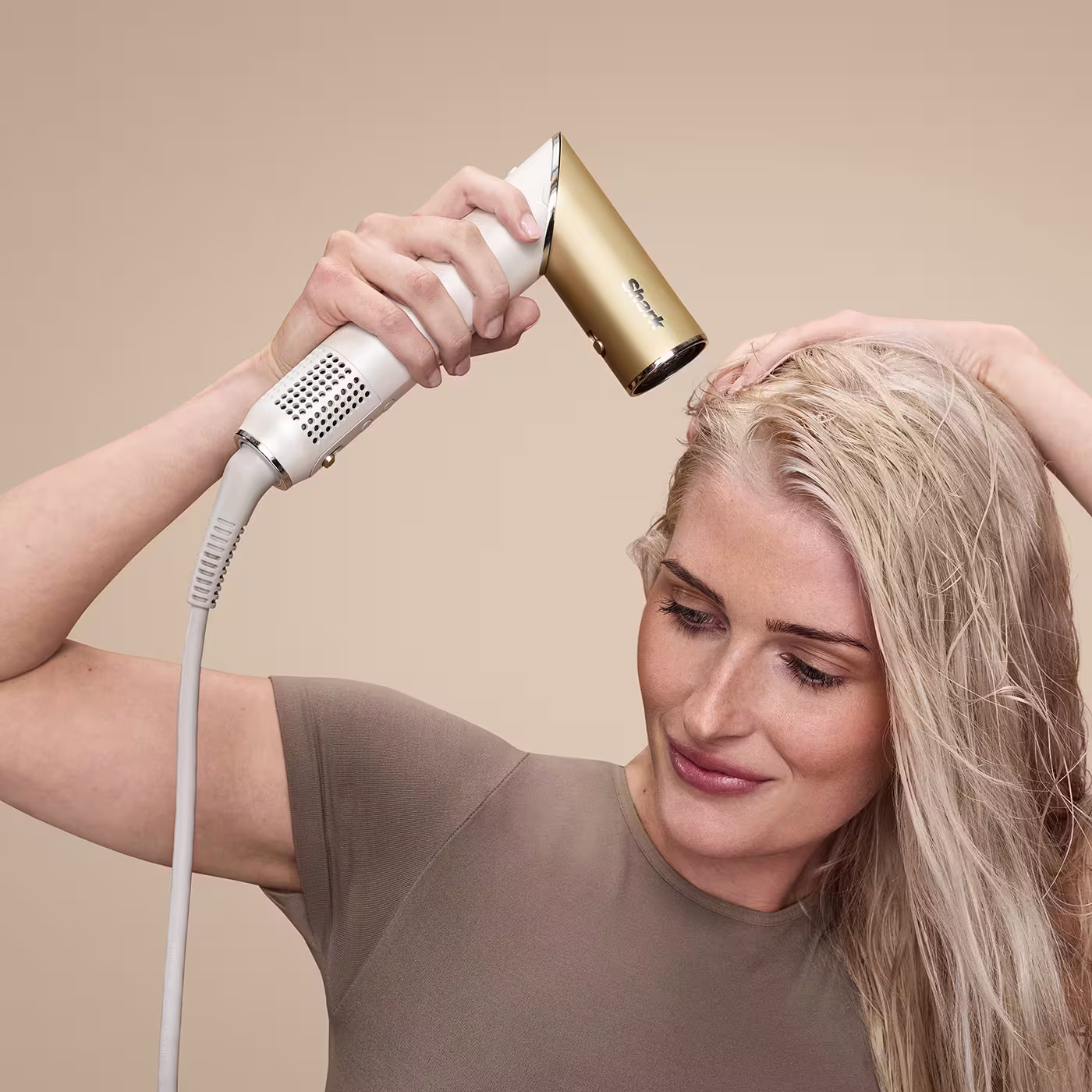 Förstklassig styling både våt-till-torrt och vid omstyling av torrt hår