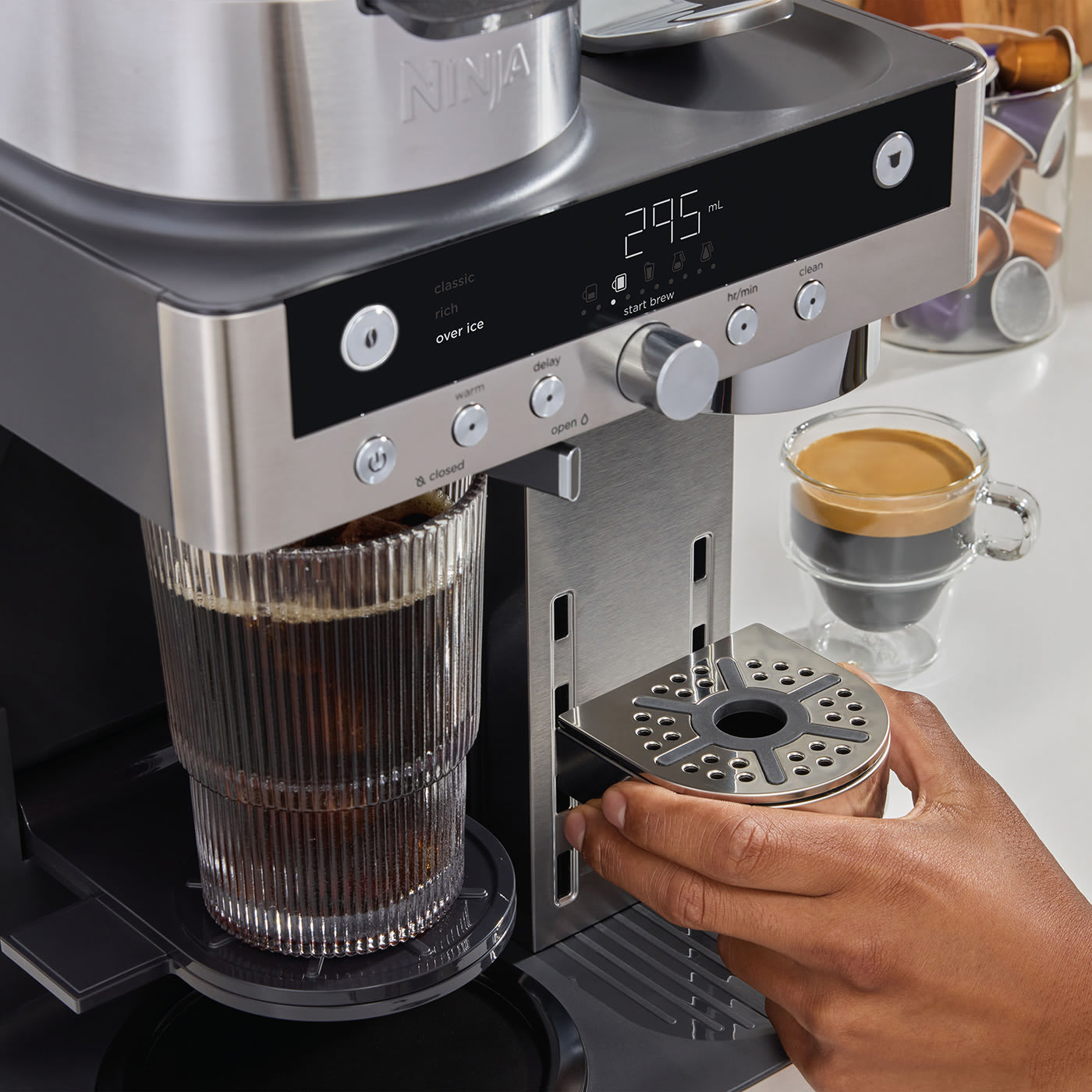Bryg dine foretrukne Nespresso® Original-kapsler* i 4 espressostile Bryg dine foretrukne Nespresso® Original-kapsler* i 4 espressostile