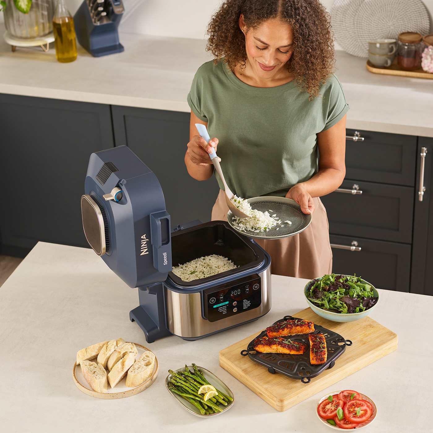 Savourez des repas rapides grâce au système Rapid Cook