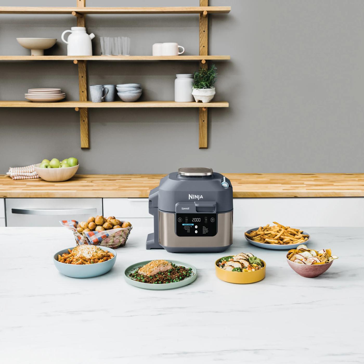 Wszechstronny multicooker z 12 funkcjami gotowania