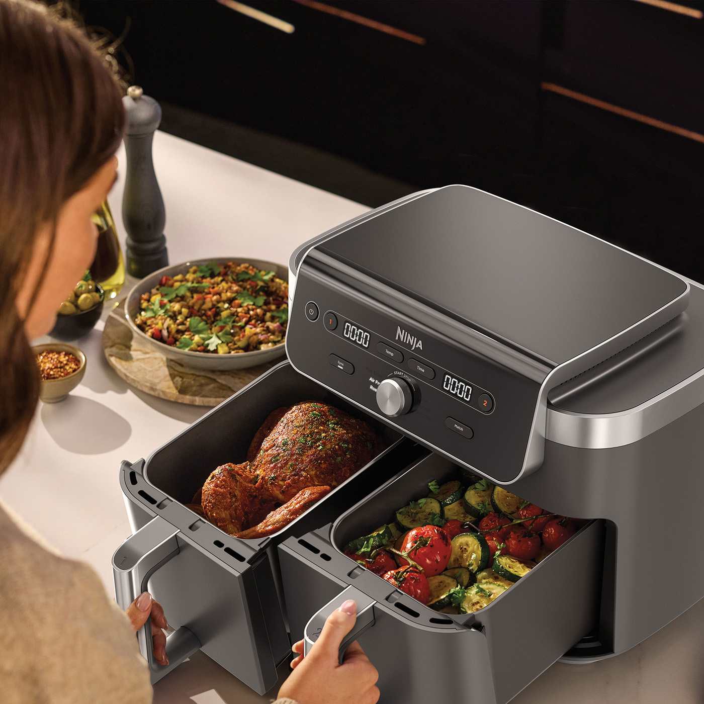 The XL 2-drawer air fryer that can cook two foods, at the same time