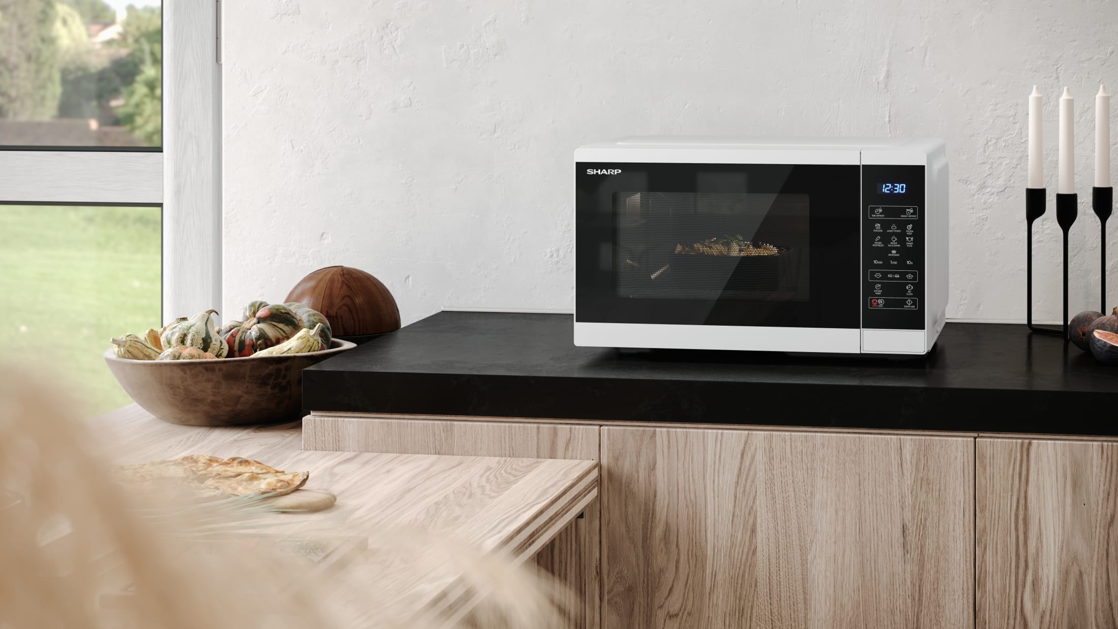 Microwave Oven with Fully Digital Control