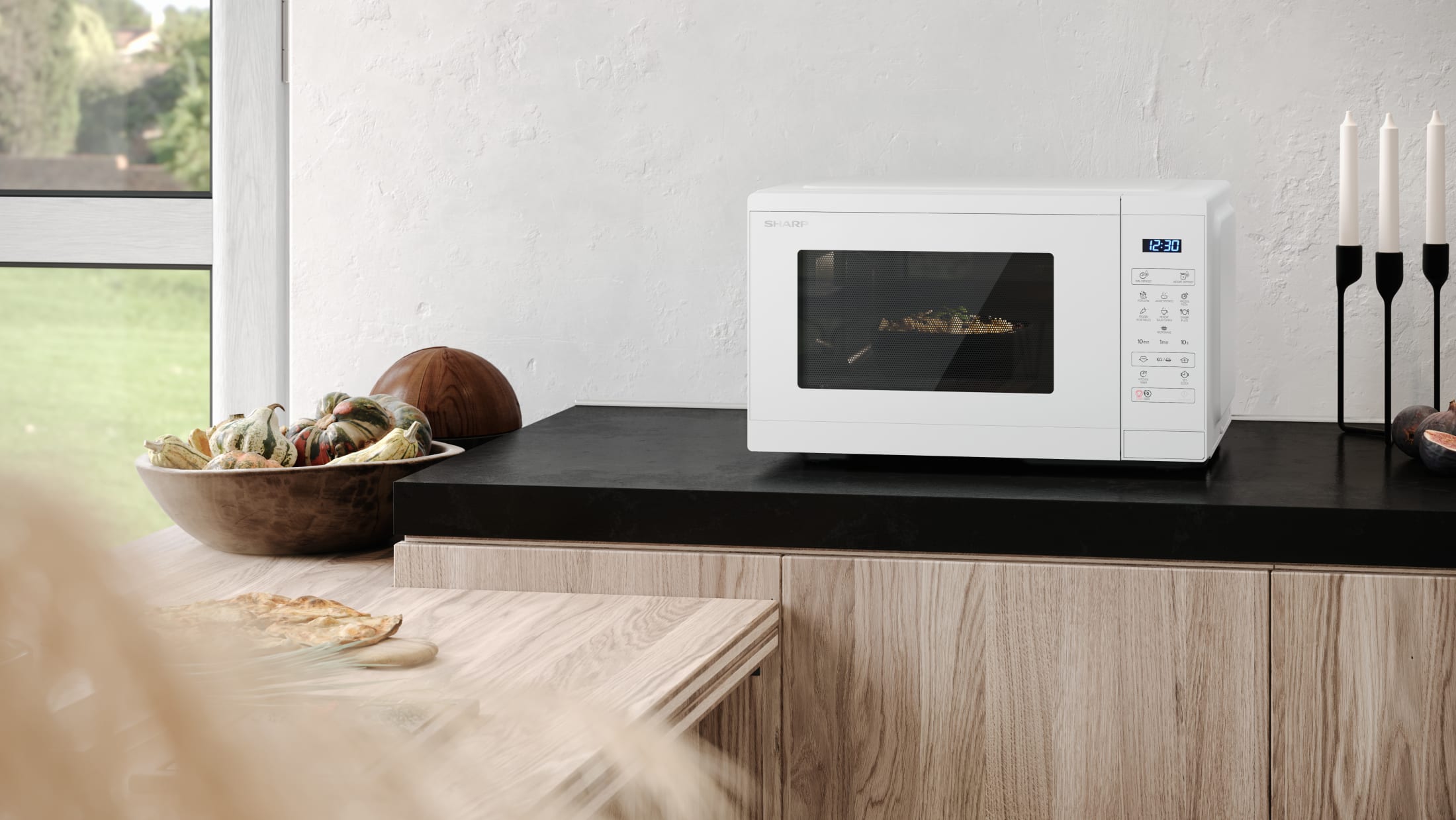 Microwave Oven with Fully Digital Control