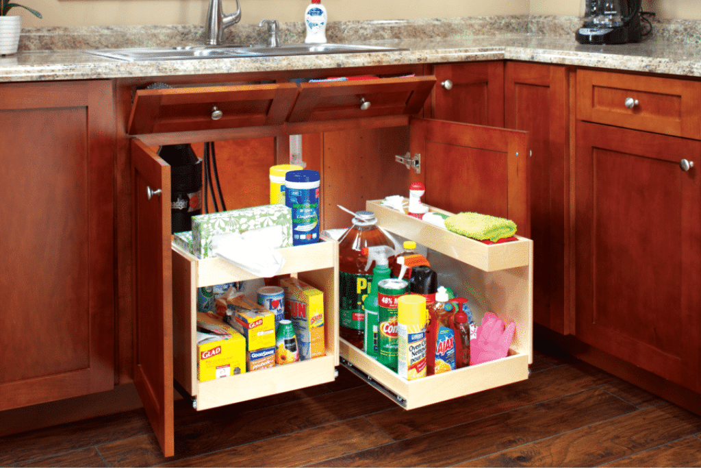 More space and organisation in the sink cabinet